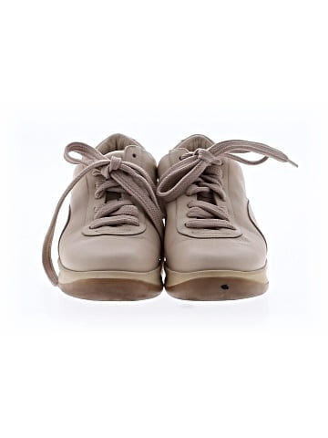 Louis Vuitton Sneakers (view 2)