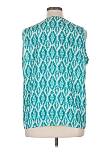 Violet & Claire Sleeveless Blouse (view 2)