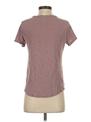 Old Navy Active T-Shirt (view 2)