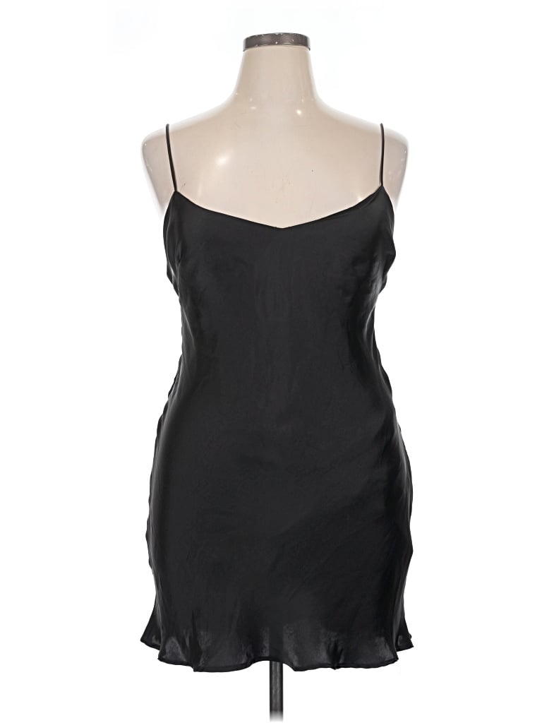 Pre-owned Zara Cocktail Dress In Black