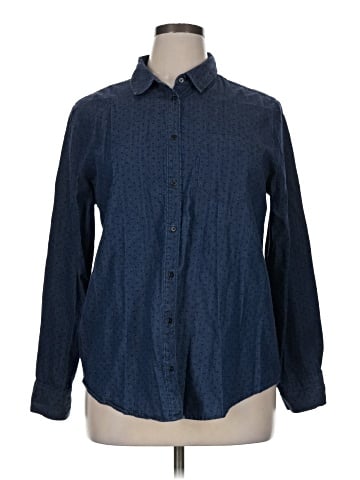 Liz Claiborne Long Sleeve Button-Down Shirt (view 1)