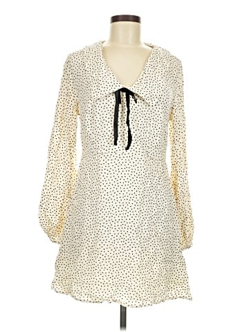 Old Navy Casual Dress (view 1)