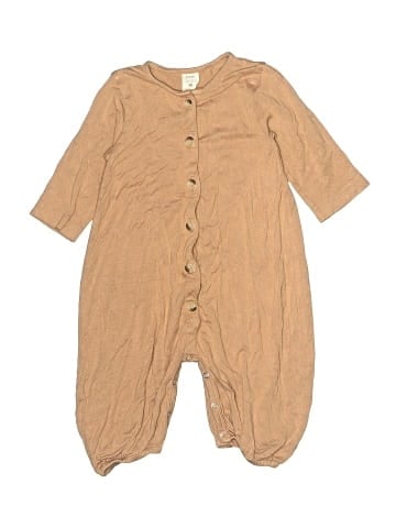 Kate Quinn Organics Long Sleeve Onesie (view 1)
