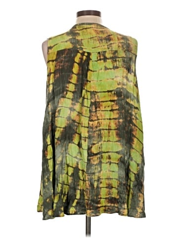 Umgee Sleeveless Blouse (view 2)