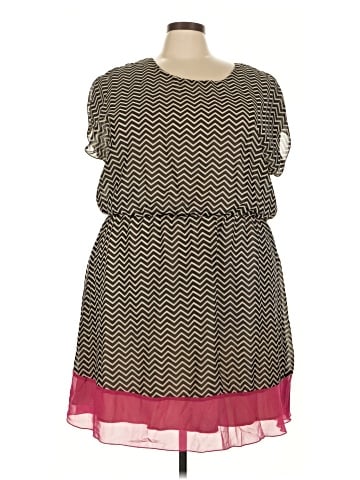 Tacera Casual Dress (view 1)