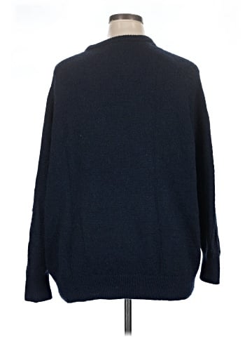 Old Navy Pullover Sweater (view 2)
