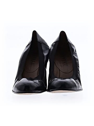 Anyi Lu Heels (view 2)