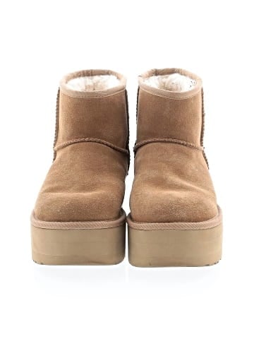 Ugg Australia Ankle Boots (view 2)