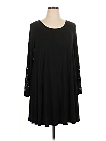 Karen Kane Casual Dress (view 1)