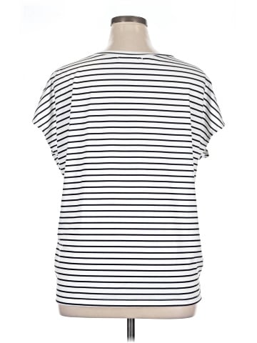 Merokeety Short Sleeve T-Shirt (view 2)