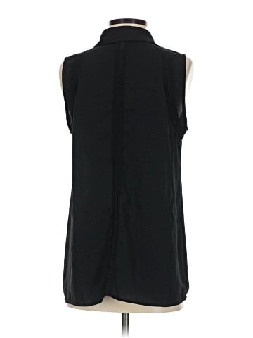 CAbi Sleeveless Button-Down Shirt (view 2)