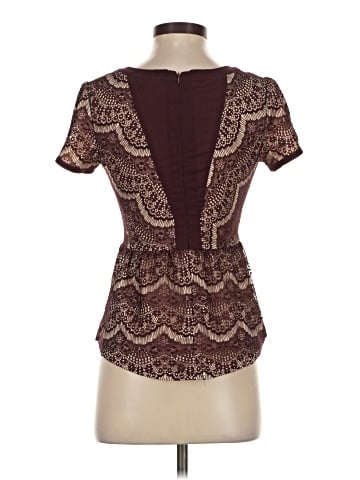 Under Skies Short Sleeve Top (view 2)