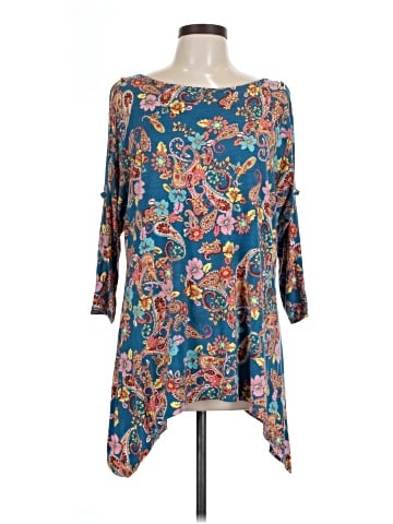 Cable & Gauge 3/4 Sleeve Blouse (view 1)