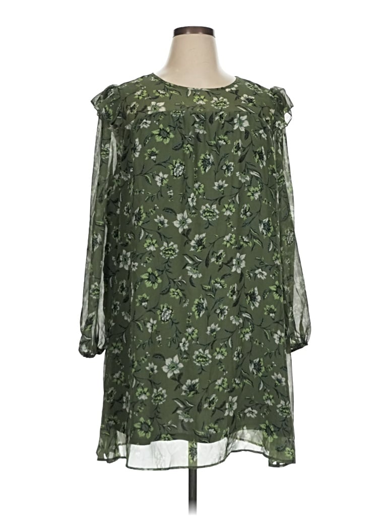 Pre-owned Time And Tru Casual Dress In Green