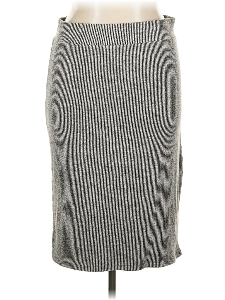 Pre-owned Time And Tru Casual Skirt In Gray