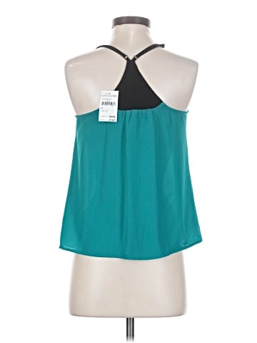 Socialite Sleeveless Blouse (view 2)