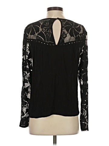 Romeo & Juliet Couture Long Sleeve Blouse (view 2)