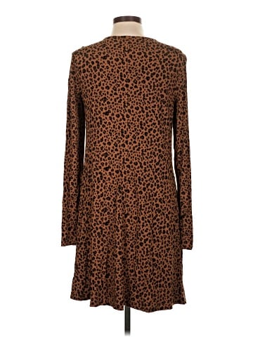Old Navy Casual Dress (view 2)