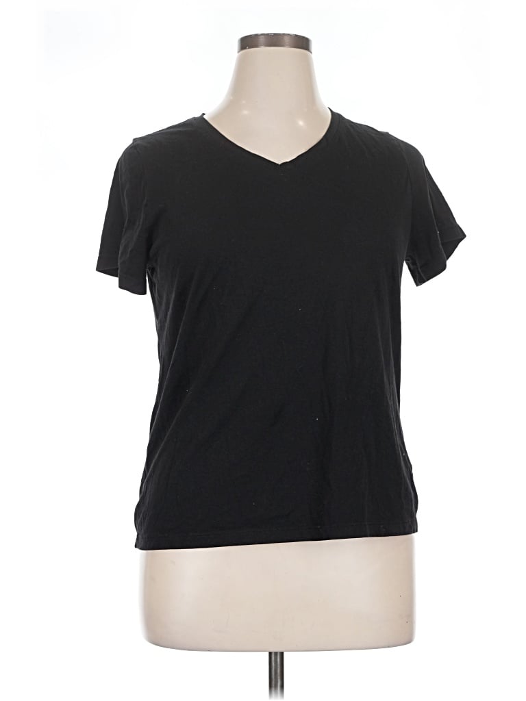 Pre-owned Time And Tru Short Sleeve T-shirt In Black