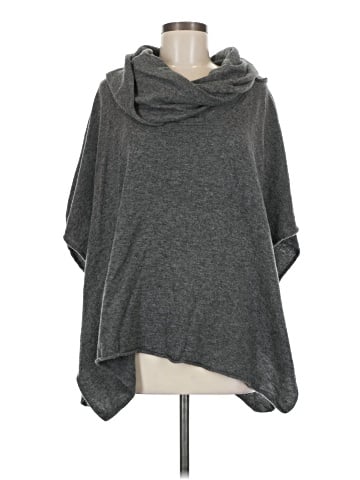 Lovestitch Poncho (view 1)