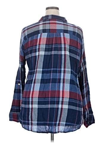 St. John's Bay Long Sleeve Button-Down Shirt (view 2)