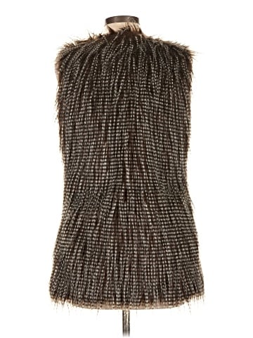 Me Jane Faux Fur Vest (view 2)