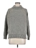Le Lis Solid Gray Turtleneck Sweater Size M - photo 1
