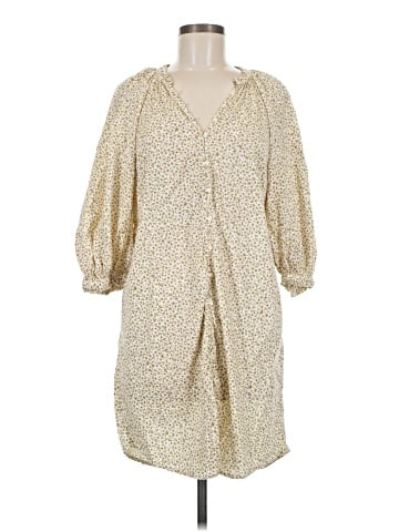 Old Navy Casual Dress (view 1)