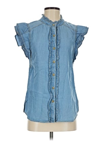 Maurices Sleeveless Button-Down Shirt (view 1)