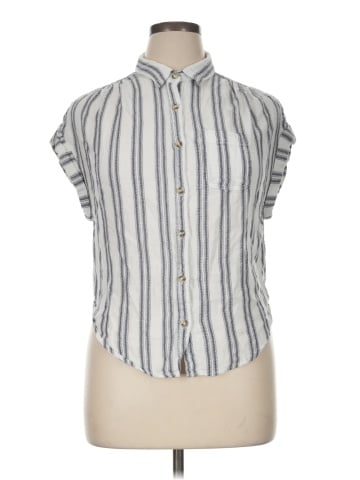 Japna Sleeveless Button-Down Shirt (view 1)