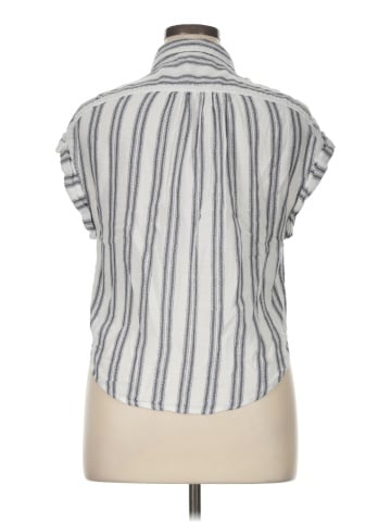 Japna Sleeveless Button-Down Shirt (view 2)