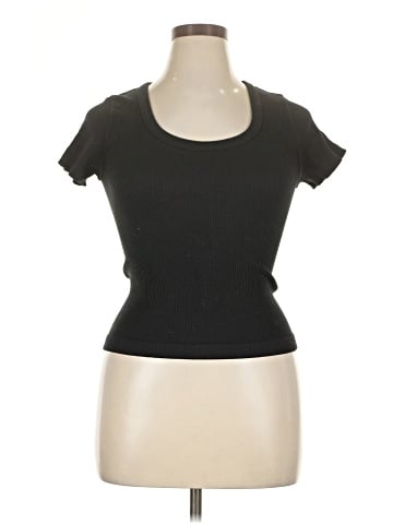 Old Navy Short Sleeve T-Shirt (view 1)