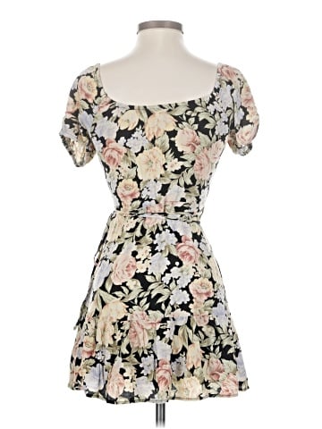 American Eagle Outfitters Cocktail Dress (view 2)