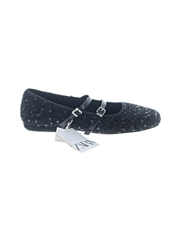 Zara Flats (view 1)