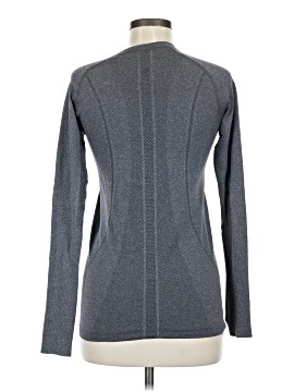 Lululemon Athletica Long Sleeve T-Shirt (view 2)