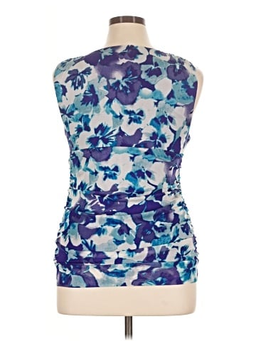 Elle Sleeveless Blouse (view 2)