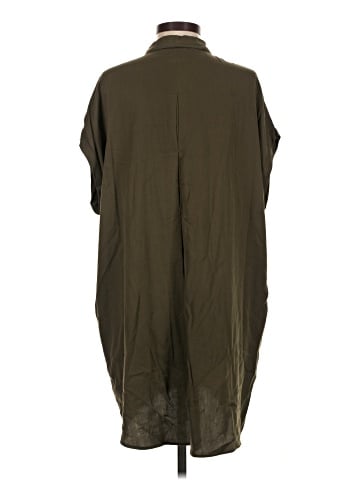Zara Basic Sleeveless Button-Down Shirt (view 2)