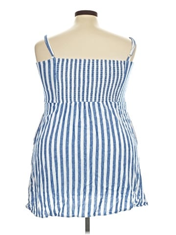 Old Navy Casual Dress (view 2)