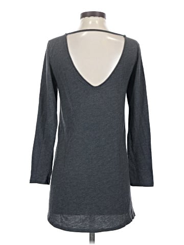 Victoria's Secret 3/4 Sleeve T-Shirt (view 2)
