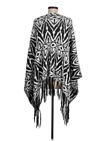 Cecico Poncho (view 2)