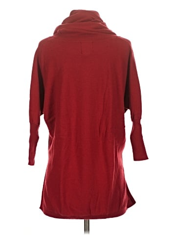 Between Me & You Poncho (view 2)