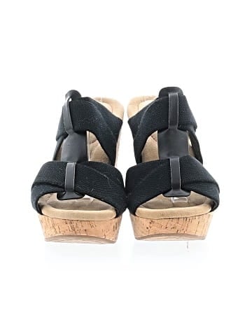 XOXO Wedges (view 2)
