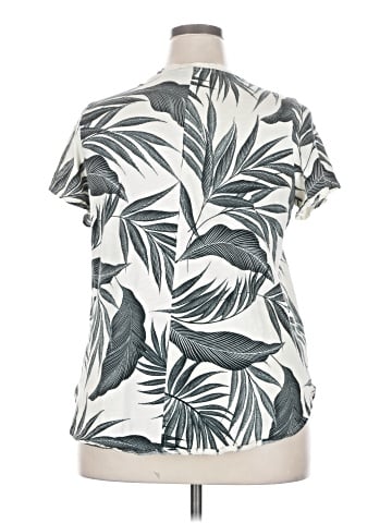 Tahari Short Sleeve T-Shirt (view 2)