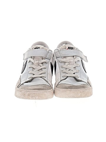 Nike Sneakers (view 2)