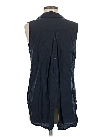 Velvet Heart Sleeveless Button-Down Shirt (view 2)