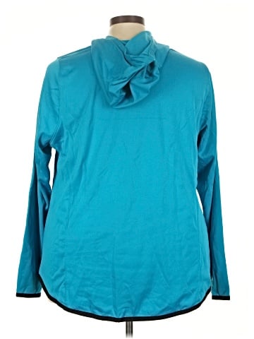LIVI Active Poncho (view 2)