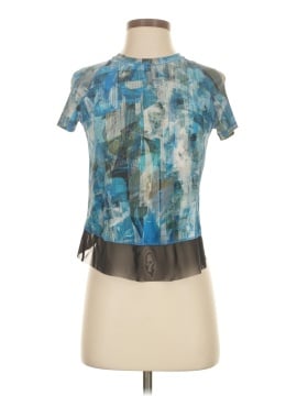 Lululemon Athletica Short Sleeve T-Shirt (view 1)