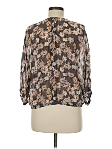 Hinge 3/4 Sleeve Blouse (view 2)