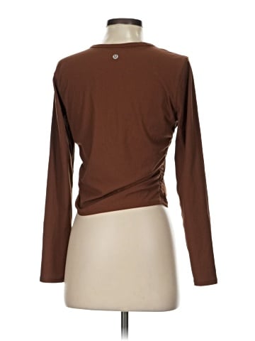Lululemon Athletica 3/4 Sleeve T-Shirt (view 2)