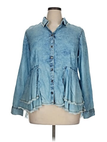 True Craft 3/4 Sleeve Blouse (view 1)